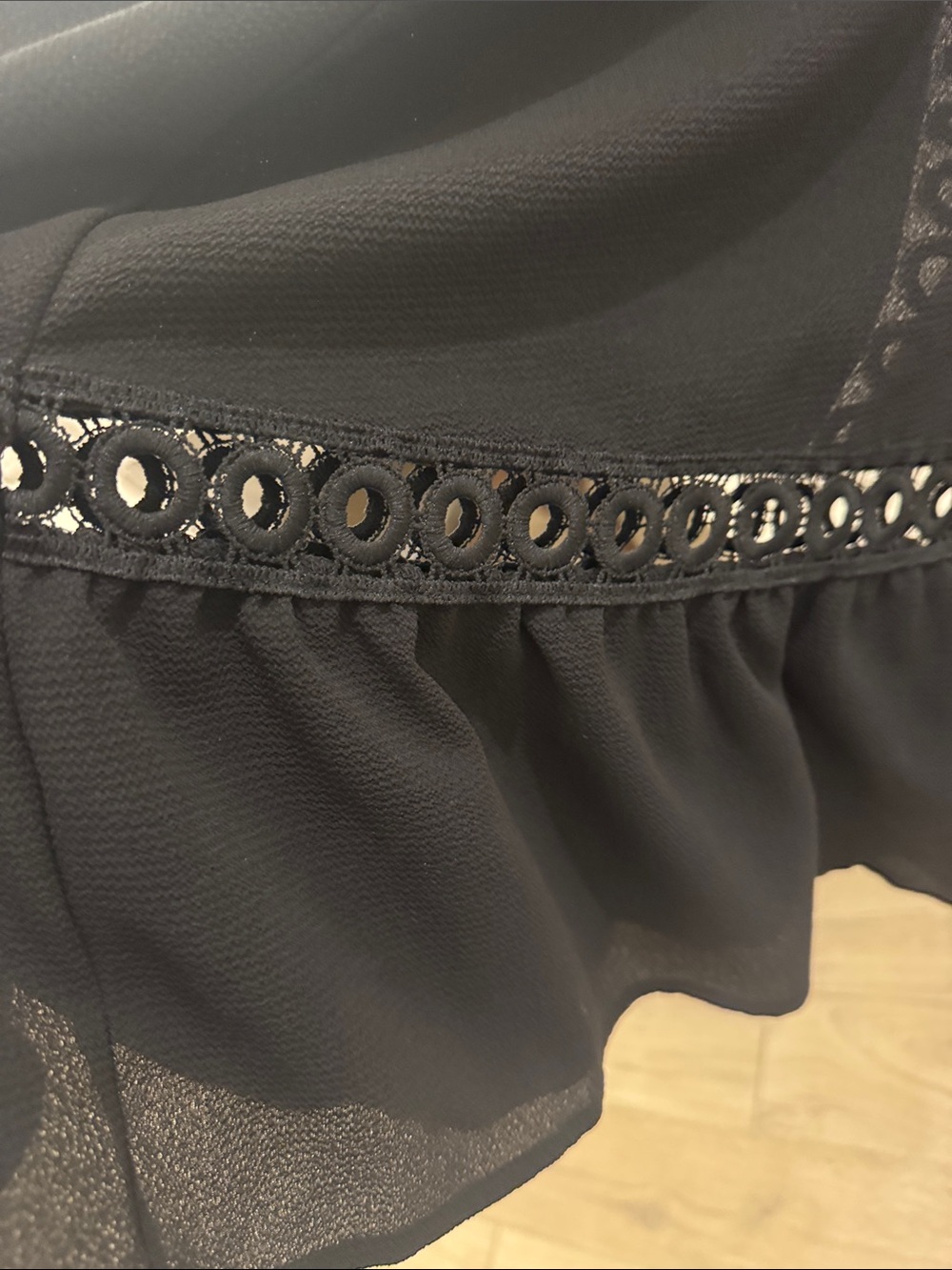 Black eyelet detail Cover-up with Tie Back - Sz XL - Picture 4 of 6
